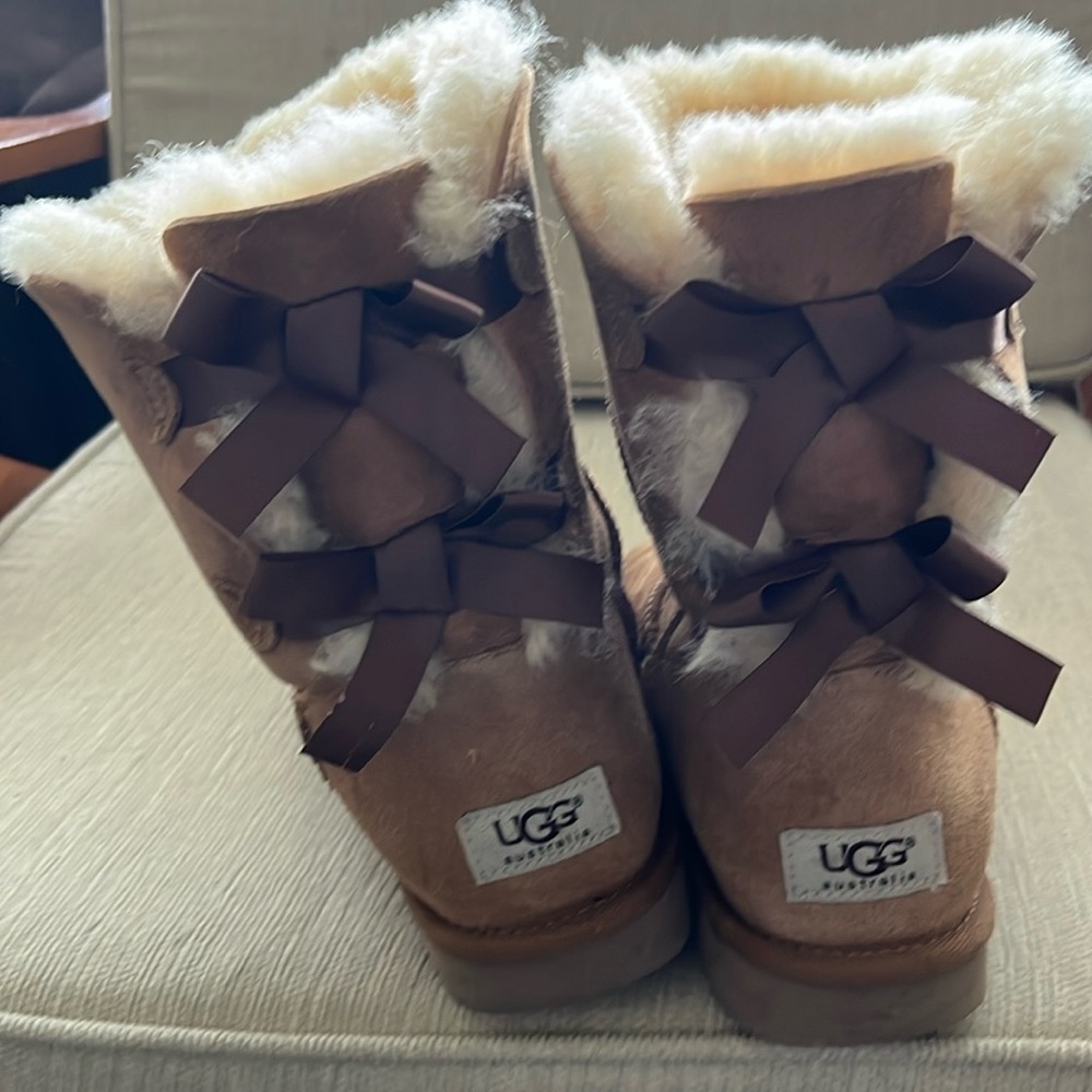 ugg boots woman size 9